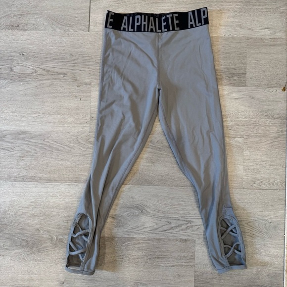 Alphalete Cross Set Gray Legging Women’s Small High Rise Logo Waistband Athletic - Picture 1 of 5